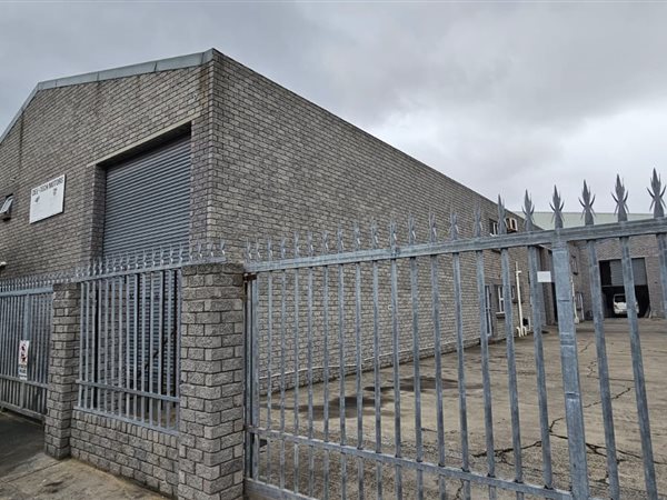 220  m² Industrial space in Killarney Gardens