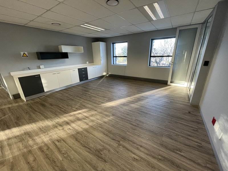 1191  m² Office Space in Woodmead photo number 22