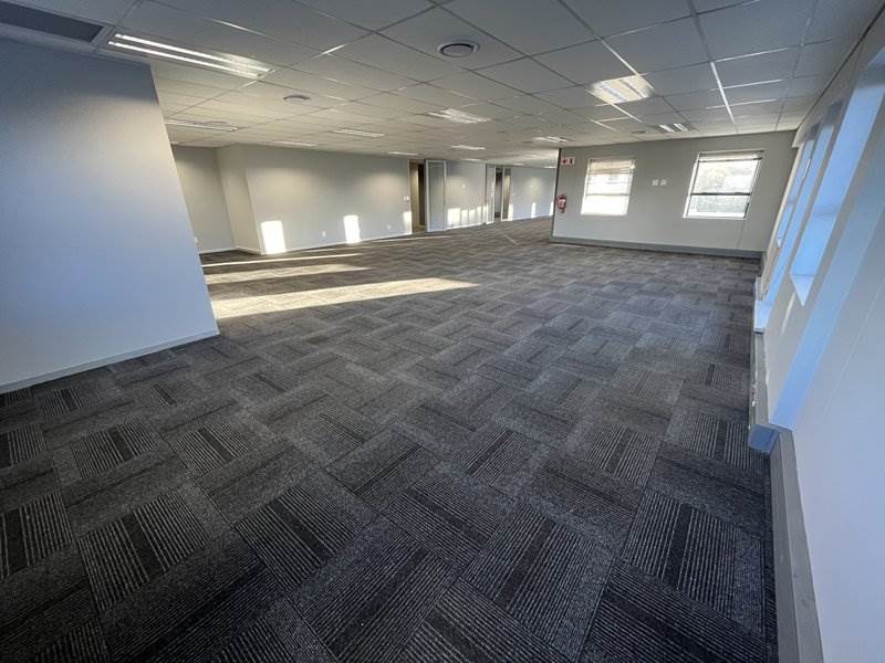 1191  m² Office Space in Woodmead photo number 14