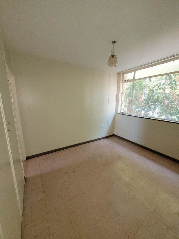 2 Bed Apartment in Sunnyside photo number 16