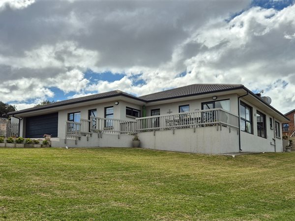 4 Bedroom House 4 Bedroom House