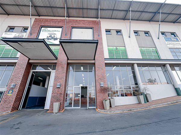 498  m² Industrial space