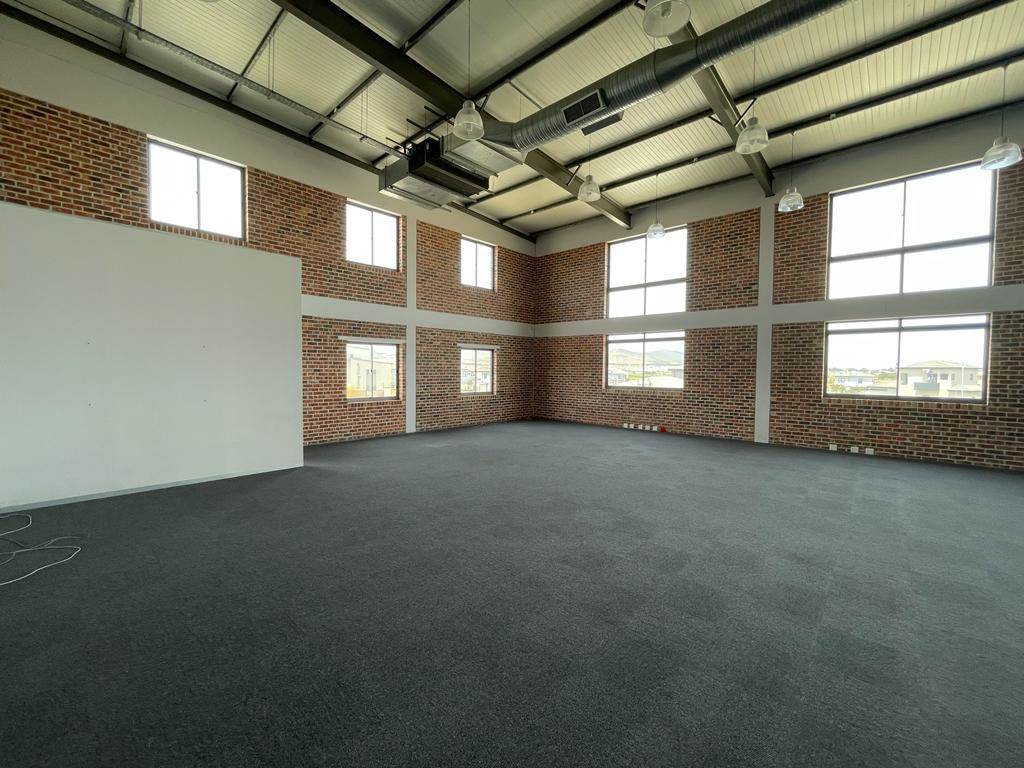 302  m² Commercial space in Parklands photo number 7
