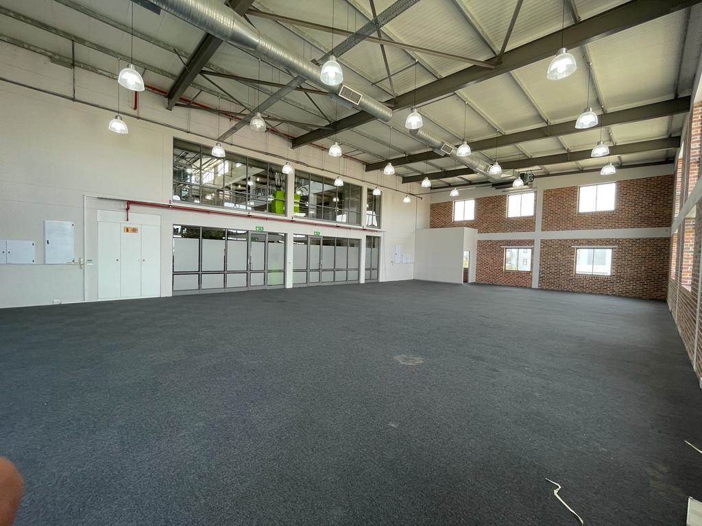 302  m² Commercial space in Parklands photo number 4