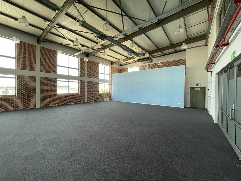 302  m² Commercial space in Parklands photo number 5