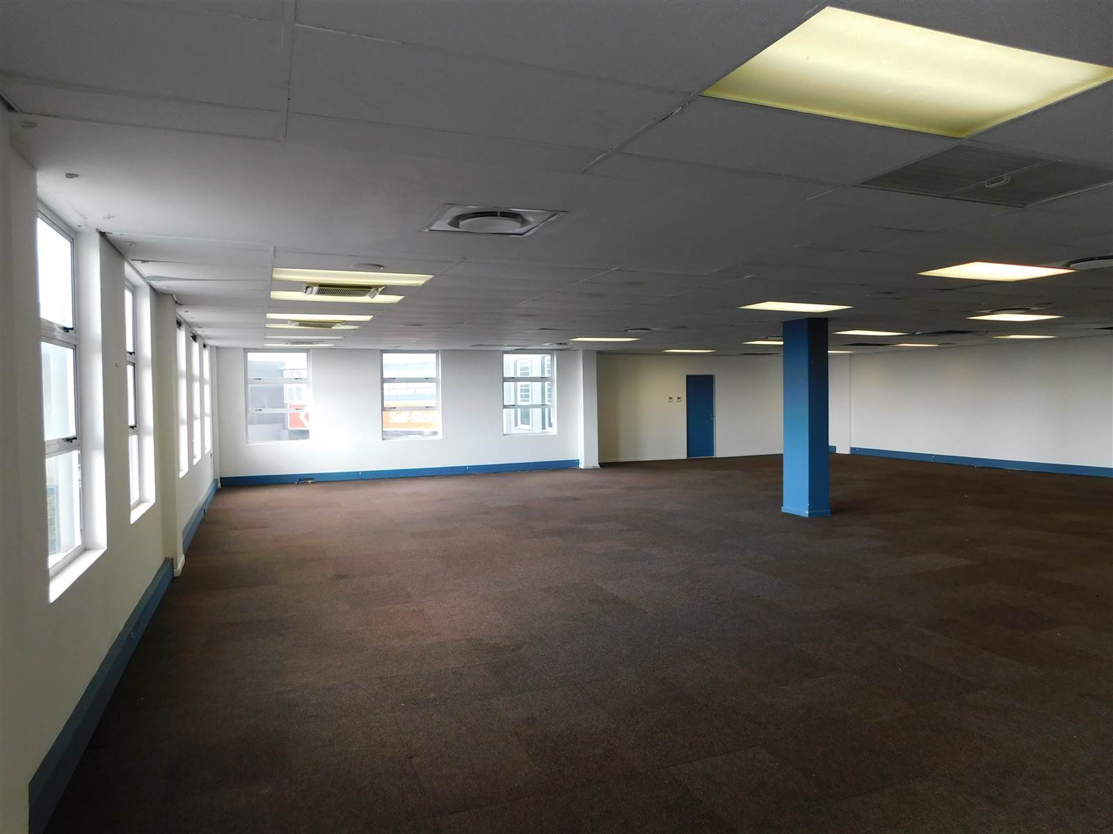 415  m² Commercial space in Randburg Central photo number 8