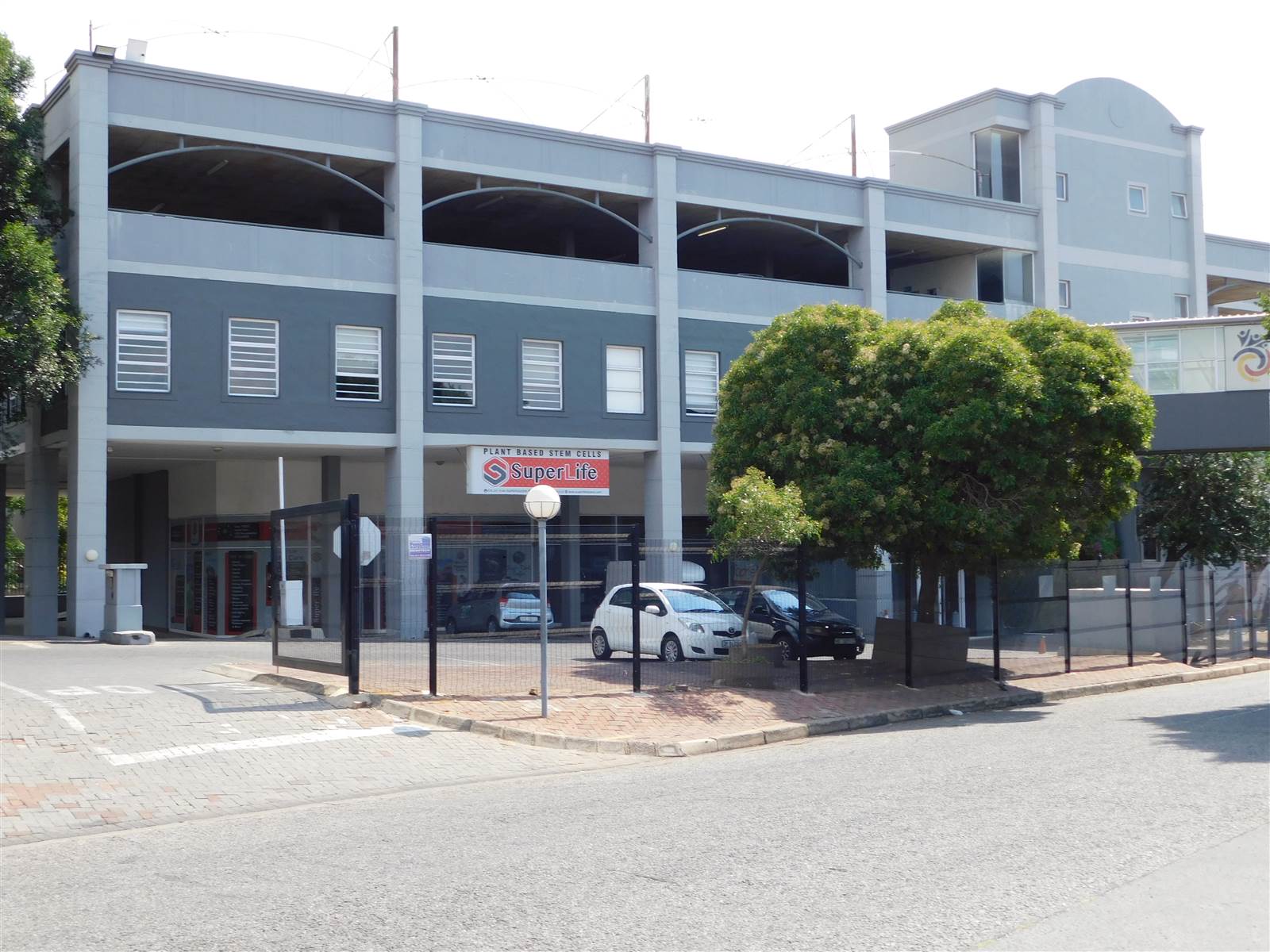 415  m² Commercial space in Randburg Central photo number 2