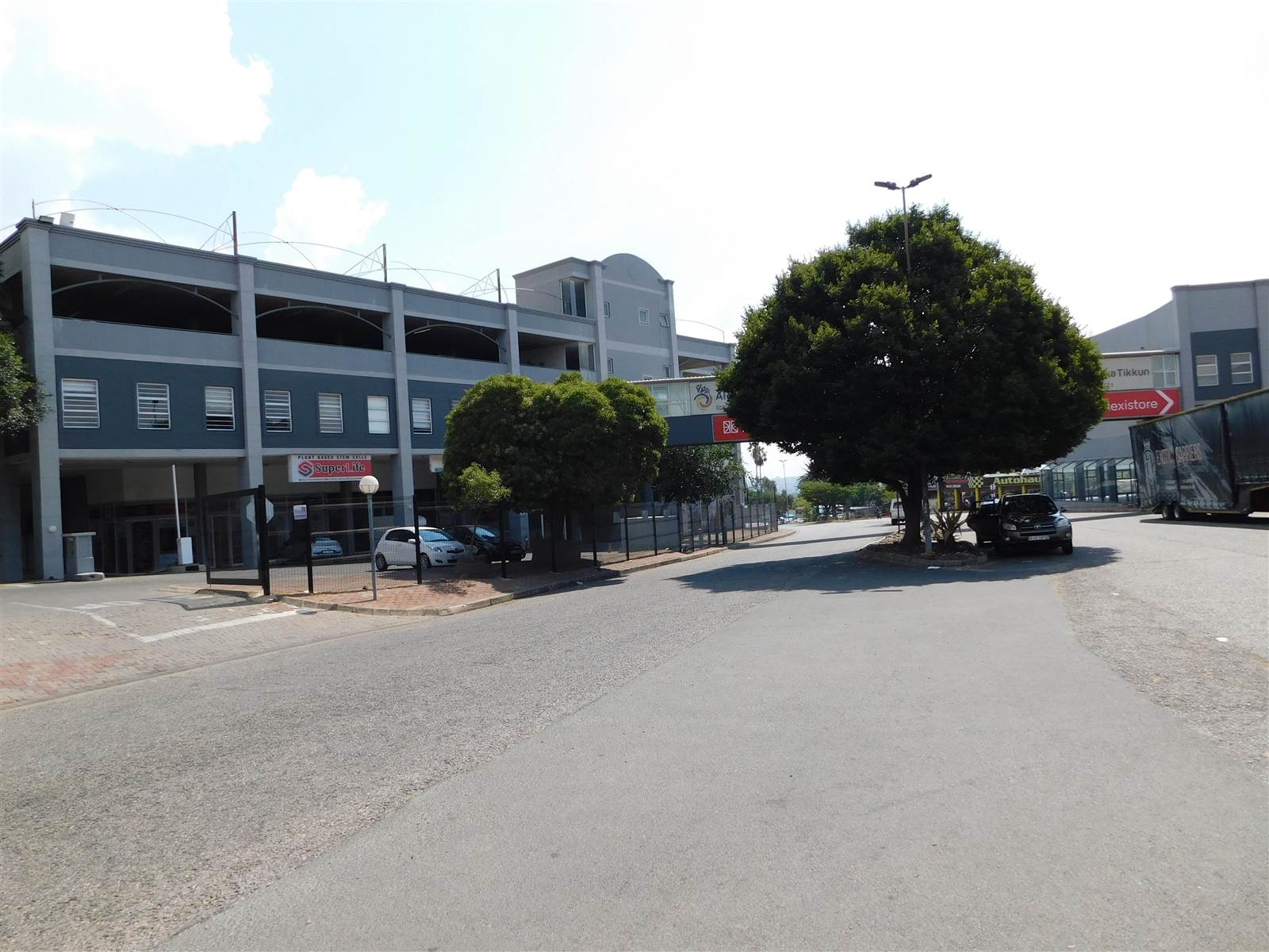 415  m² Commercial space in Randburg Central photo number 1