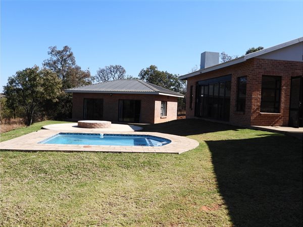 4 Bedroom House 4 Bedroom House