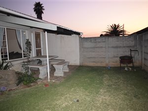 2 Bed Townhouse in Elspark
