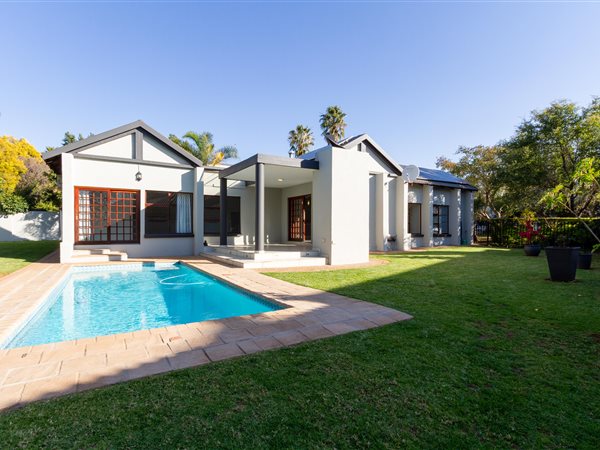 4 Bedroom House 4 Bedroom House