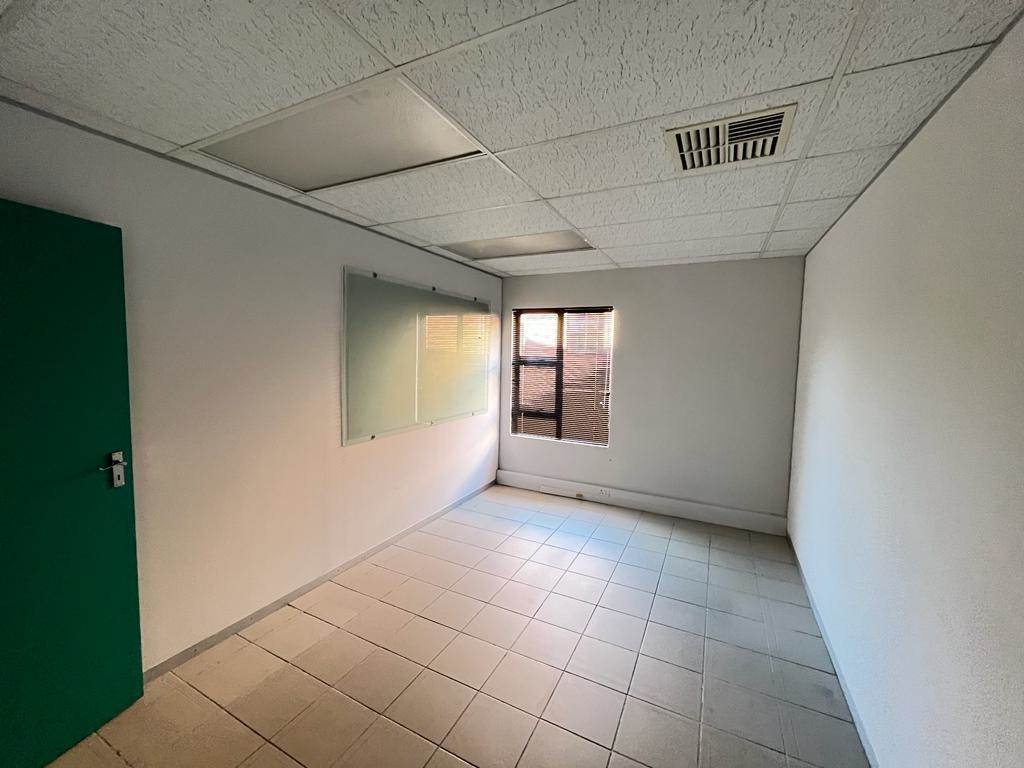 342  m² Commercial space in Fourways photo number 8