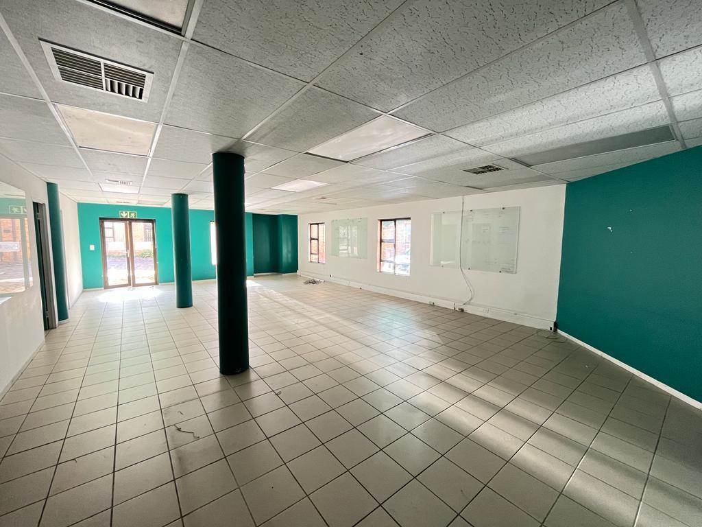 342  m² Commercial space in Fourways photo number 6