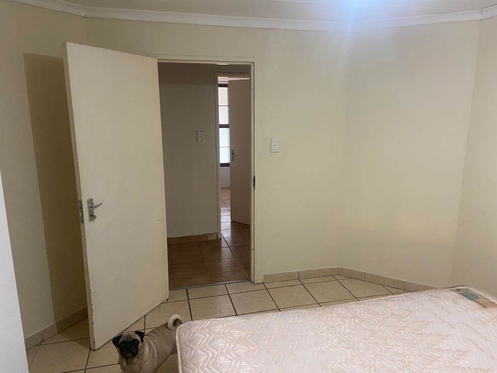 3 Bed Apartment in Randjesfontein photo number 18