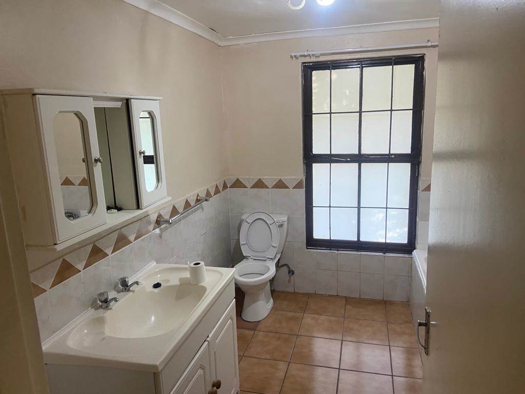 3 Bed Apartment in Randjesfontein photo number 24
