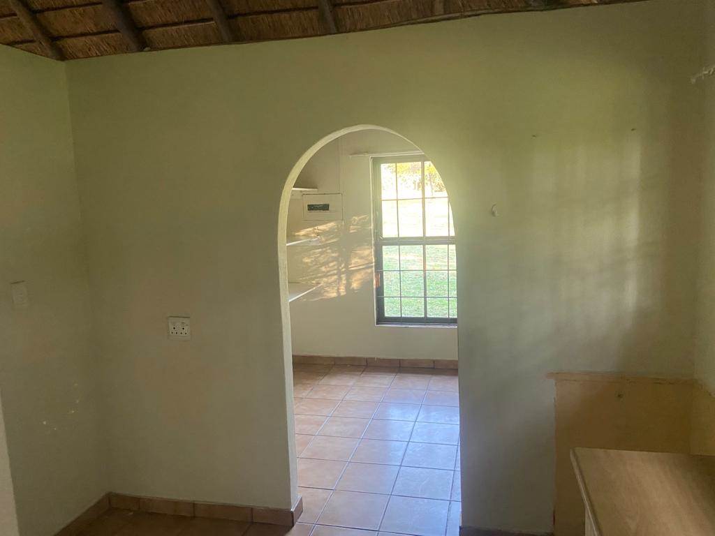 3 Bed Apartment in Randjesfontein photo number 14