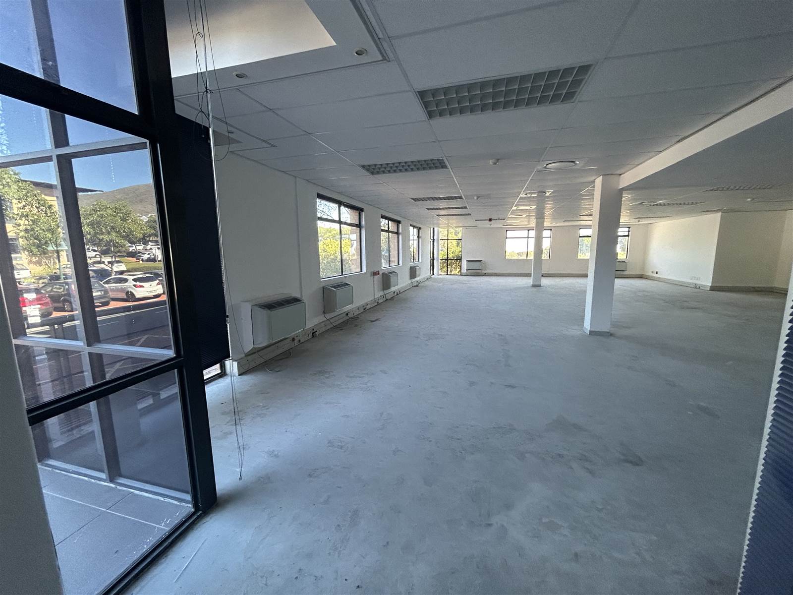 242  m² Commercial space in Plattekloof photo number 13