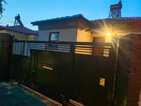 3 Bedroom House 3 Bedroom House