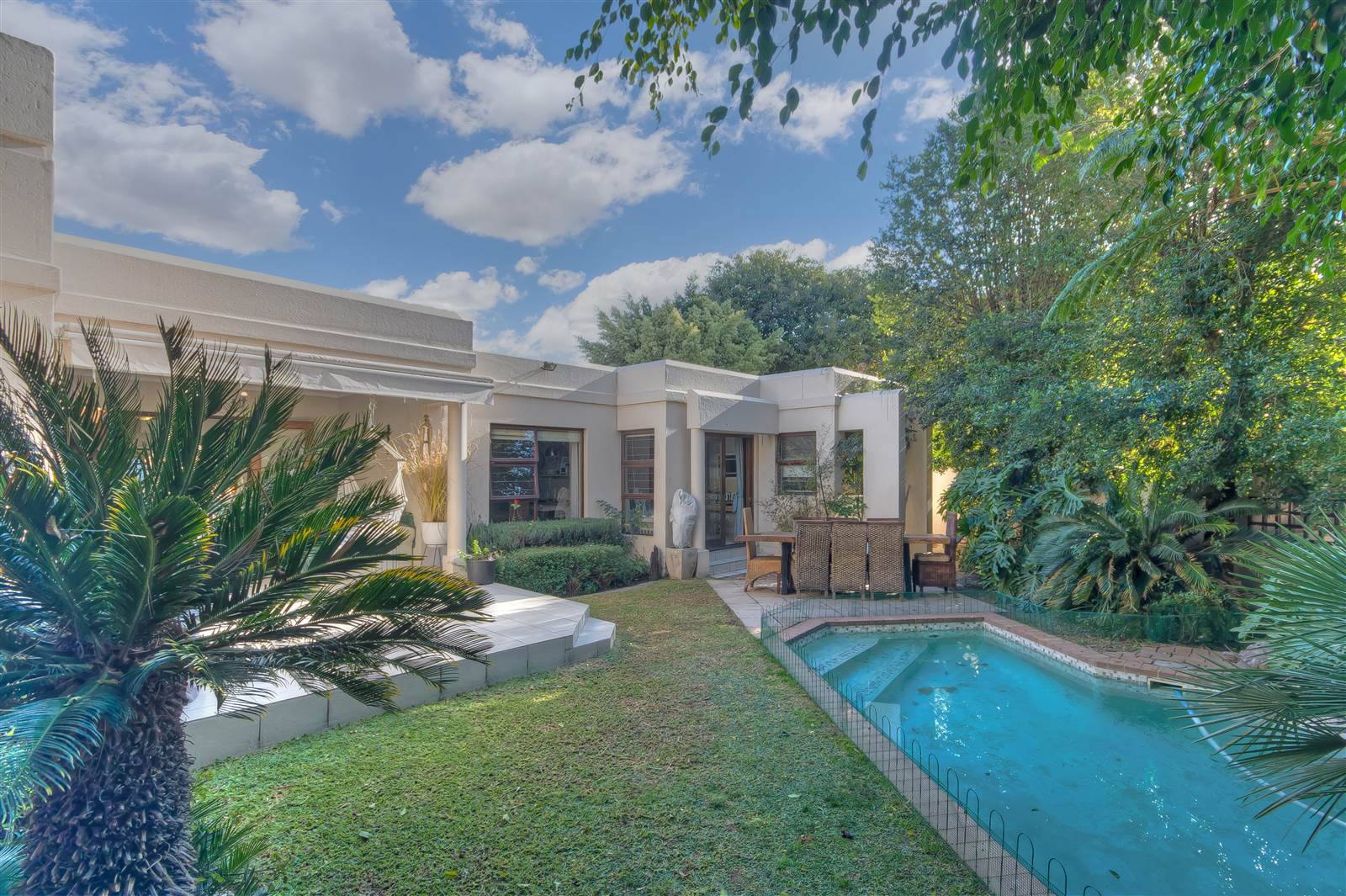 3 Bed Cluster in Lonehill photo number 17