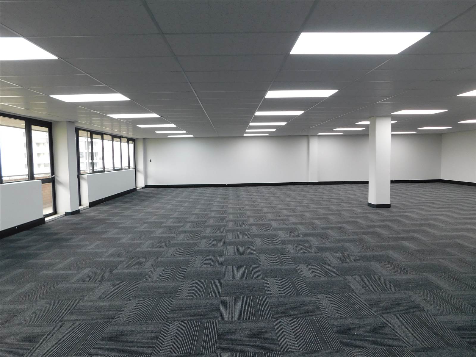 393  m² Commercial space in Rosebank photo number 9