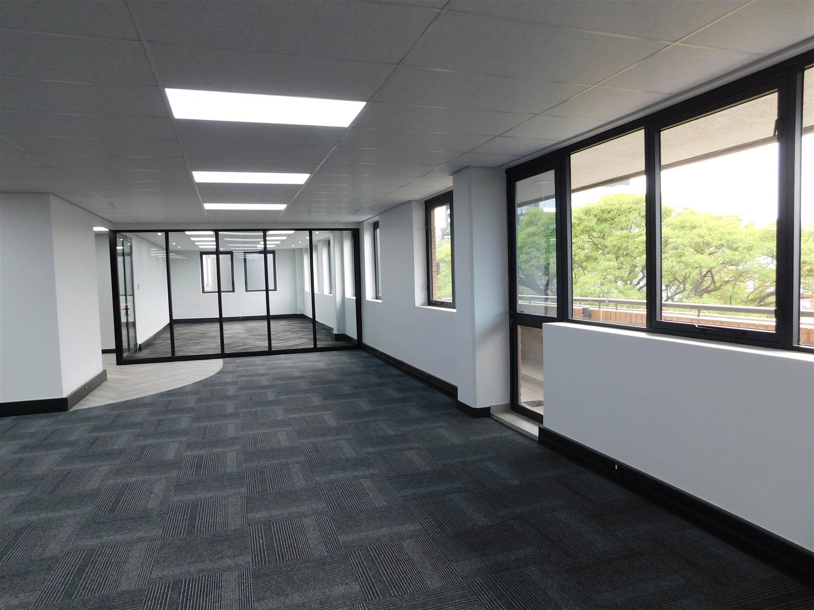 393  m² Commercial space in Rosebank photo number 17