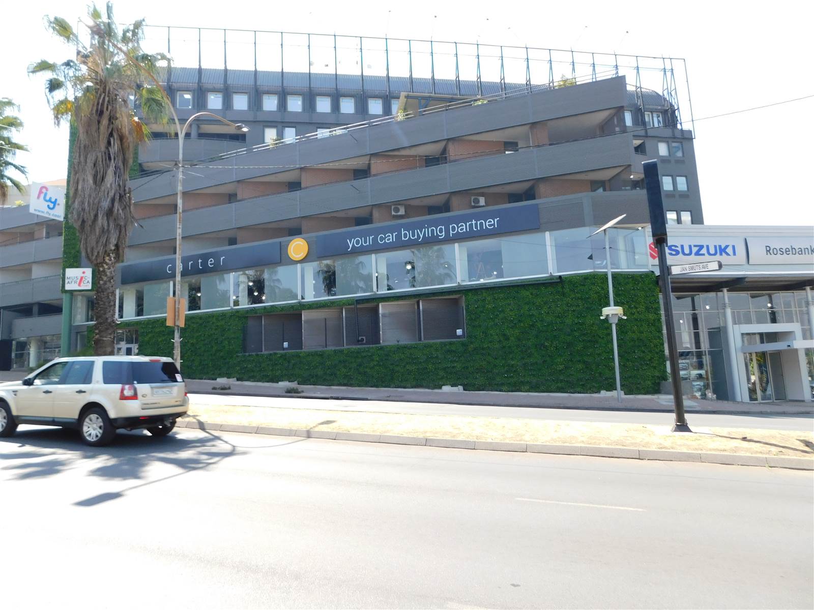 393  m² Commercial space in Rosebank photo number 2