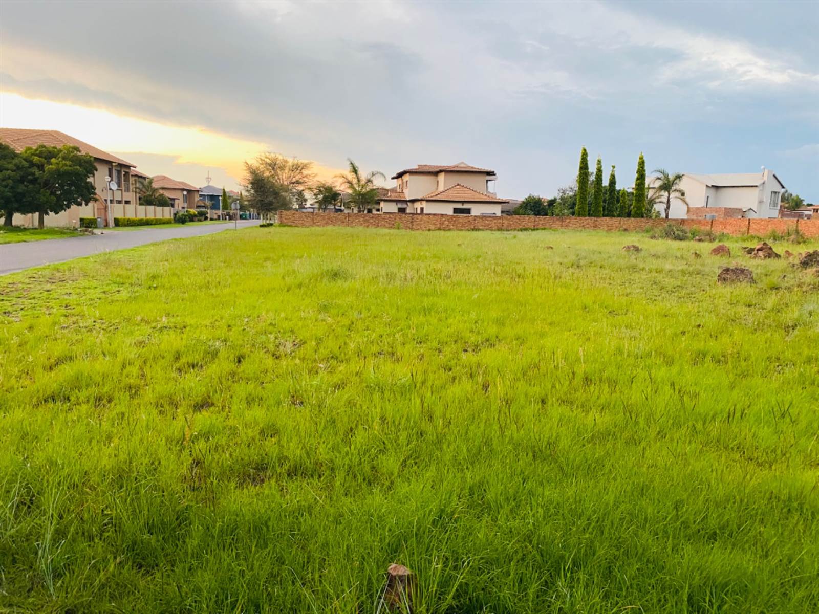 600 m² Land available in Reyno Ridge photo number 3