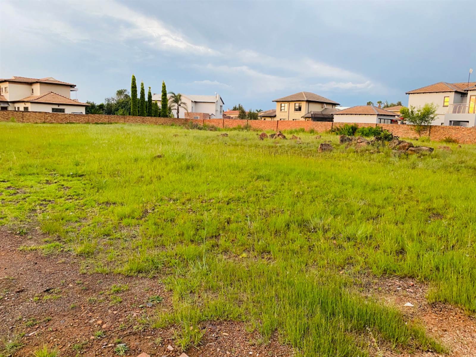 600 m² Land available in Reyno Ridge photo number 4