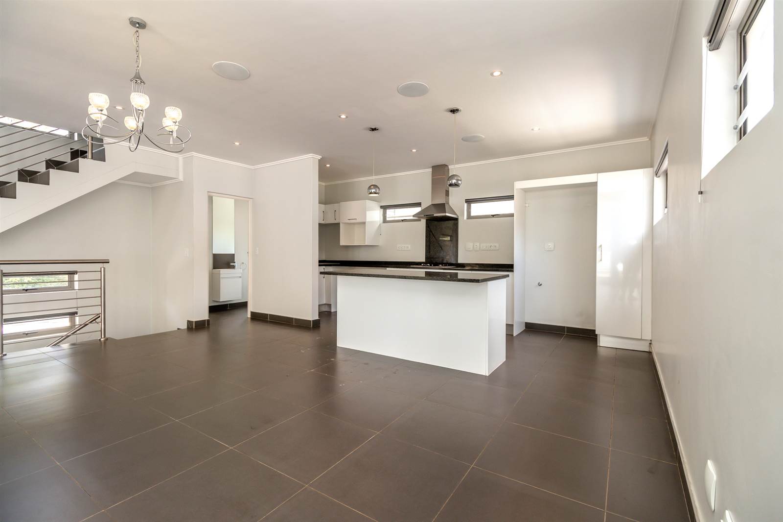 3 Bed Penthouse in Bryanston photo number 7