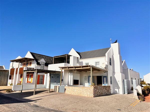 5 Bed House in Paternoster