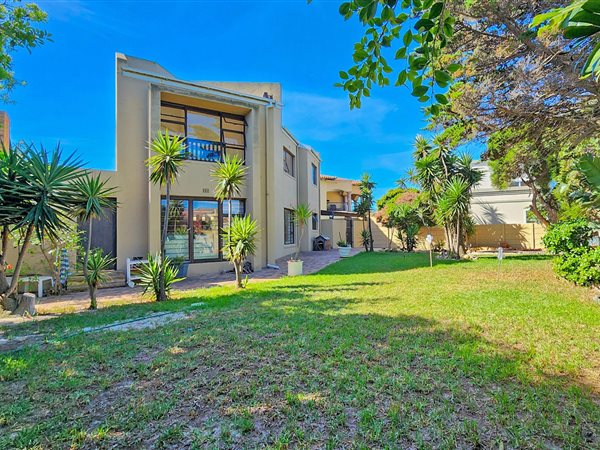 5 Bed House in West Beach