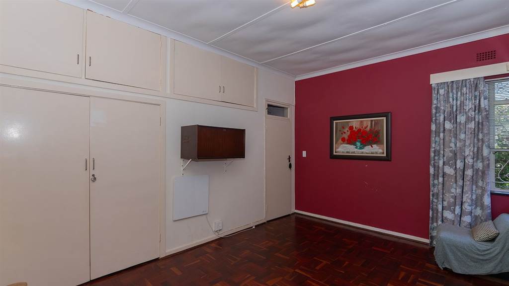 4 Bed House in Sydenham photo number 24
