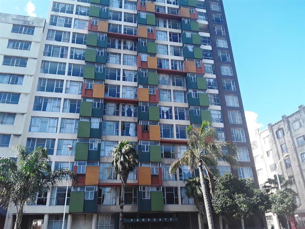 2 Bed Apartment in Durban CBD photo number 1