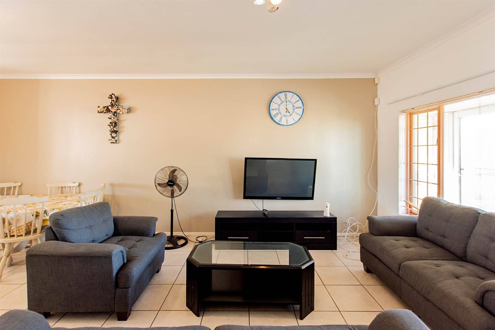 3 Bed House in Port Owen photo number 6