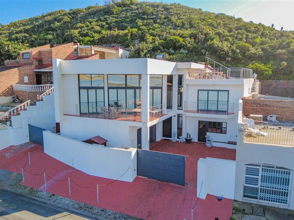 3 Bedroom House 3 Bedroom House