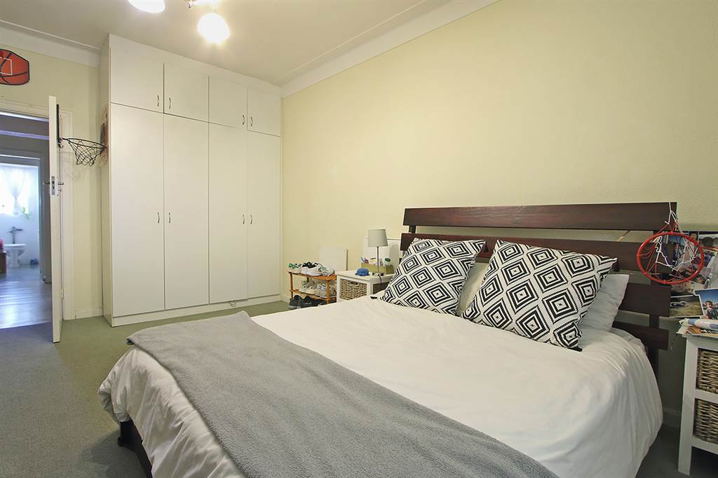 3.5 Bed Apartment in Kenilworth Upper photo number 18