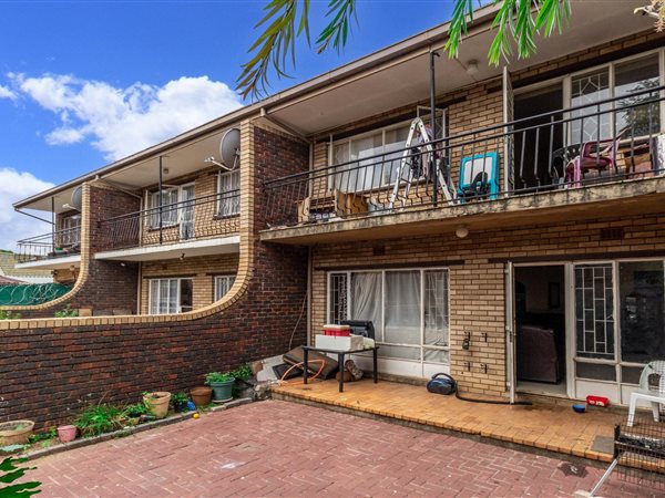 3 Bed Townhouse in Windsor West