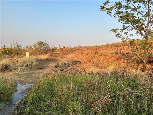 215 m² Land