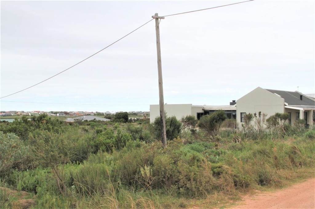880 m² Land available in Bettys Bay photo number 10