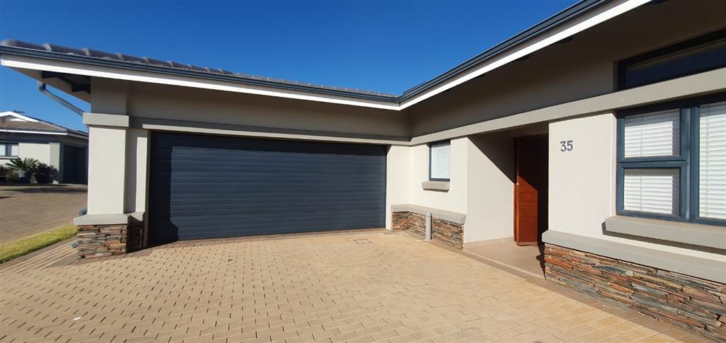4 Bed House in Benoni North photo number 7