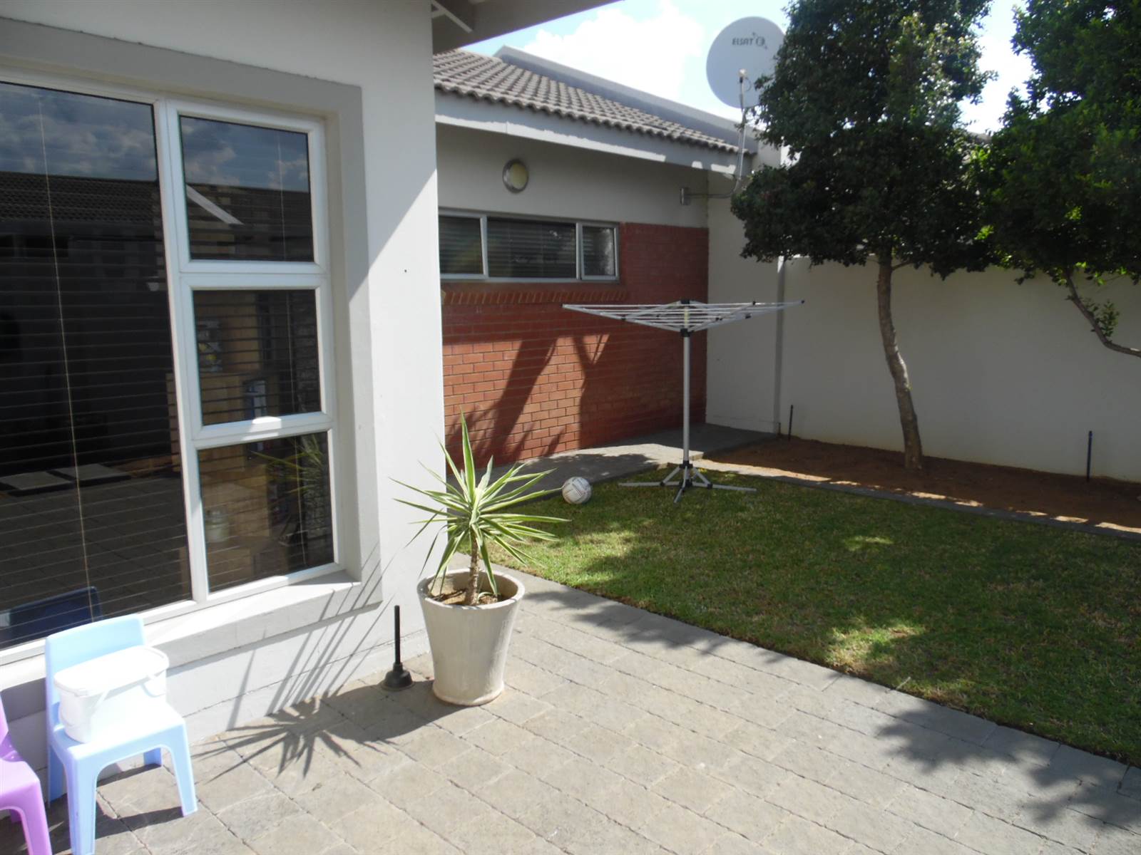 2 Bed Townhouse in Welkom photo number 17