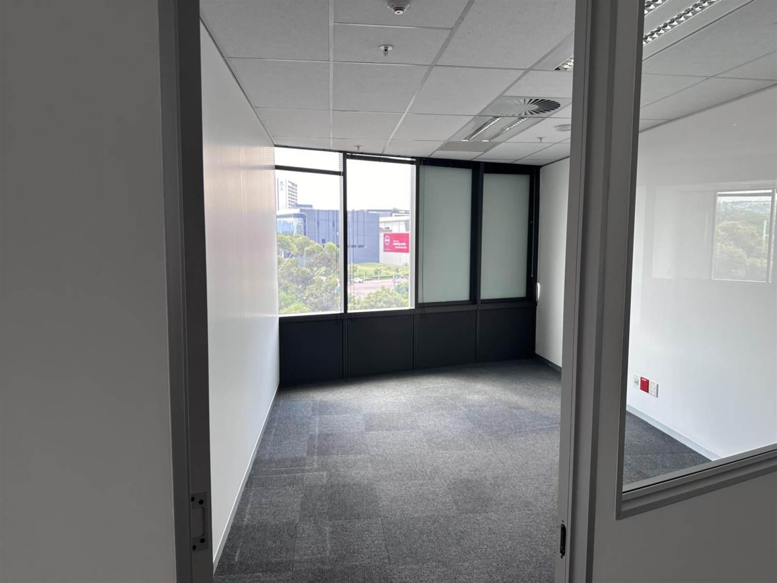 10292.5  m² Office Space in Menlyn photo number 14