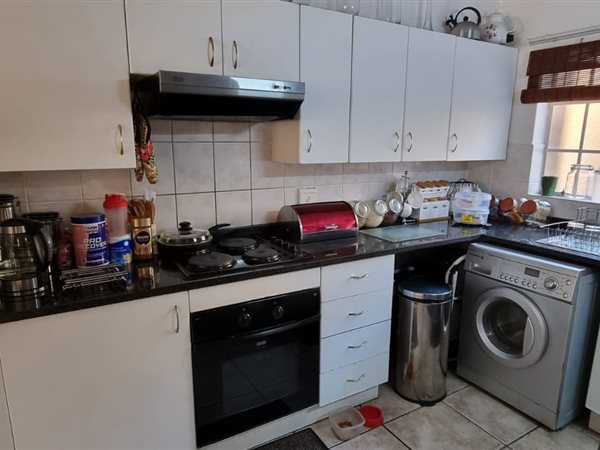 3 Bed Apartment in Windsor East