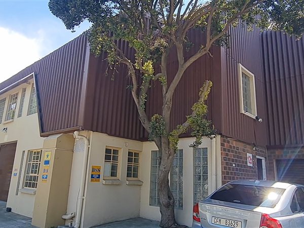205  m² Commercial space in Montague Gardens