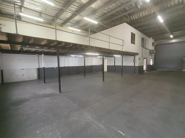 640  m² Industrial space