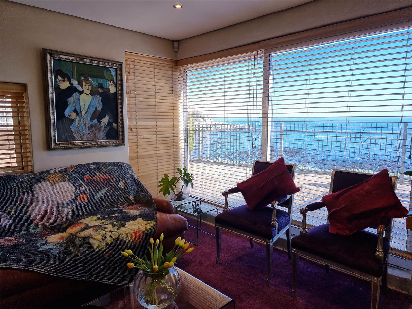 Studio Apartment in Bantry Bay photo number 10