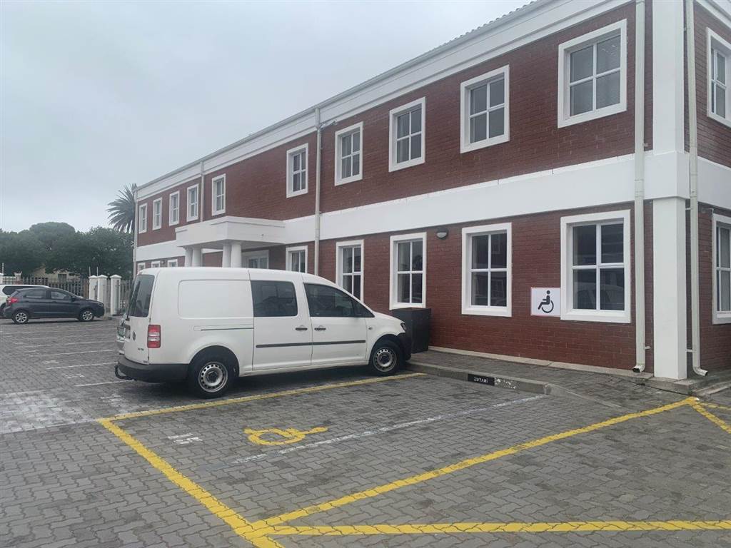190  m² Commercial space in Walmer photo number 4