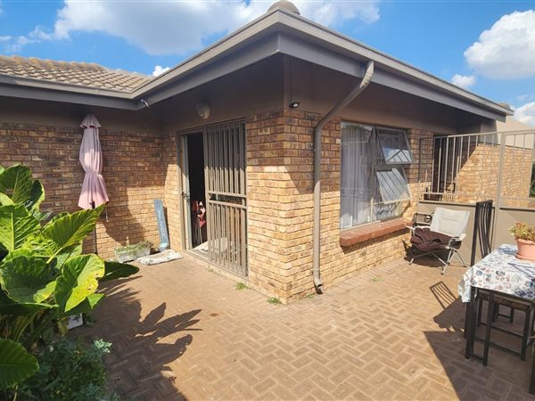 3 Bedroom Townhouse
