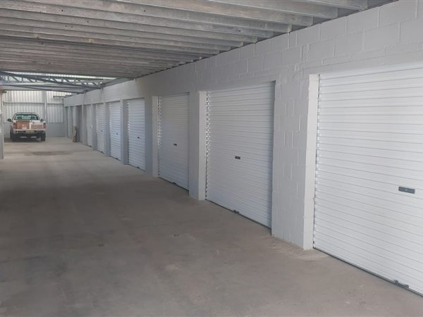 18 m² Commercial space 18 m² Commercial space