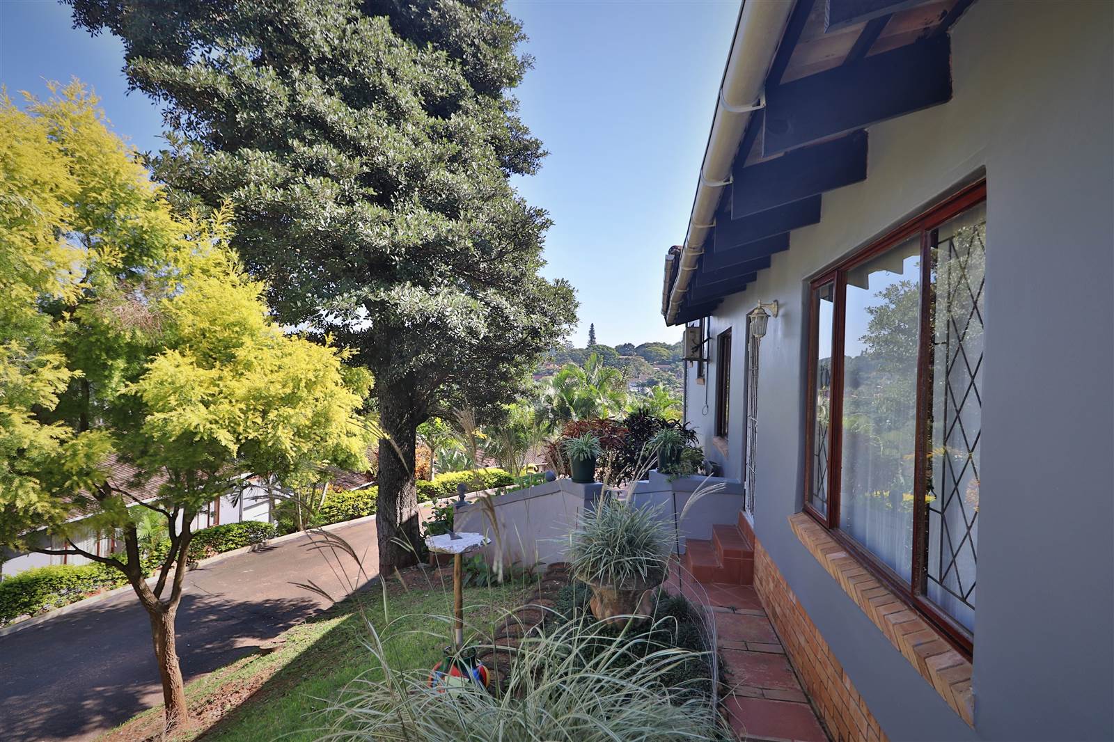 2.5 Bed Townhouse in Amanzimtoti photo number 11